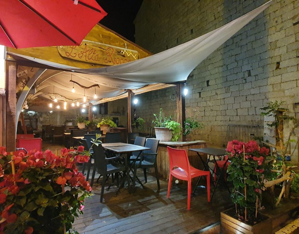 1-alta-rocca-restaurant-corse