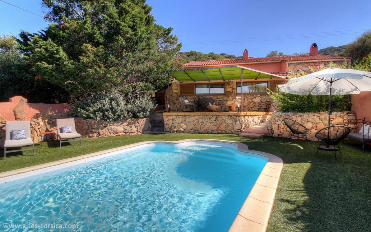 piscine de la villa Asphodèle