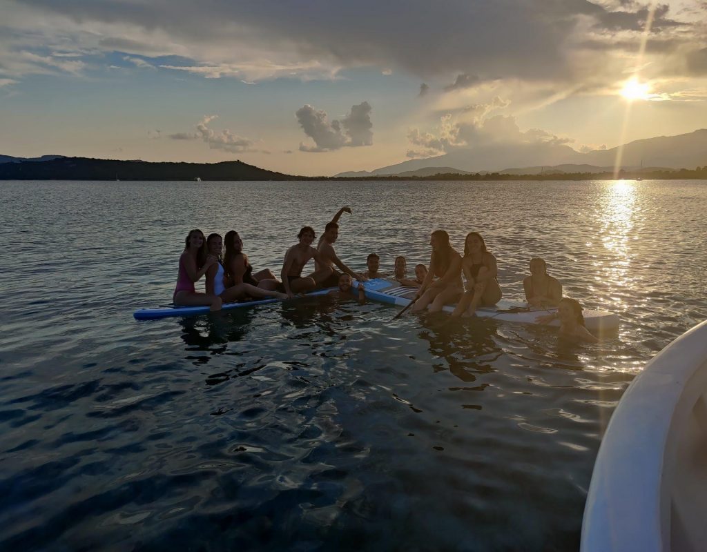 3-promenades-du-golfe-boire-un-verre-en-mer-insolite-porto-vecchio-corse