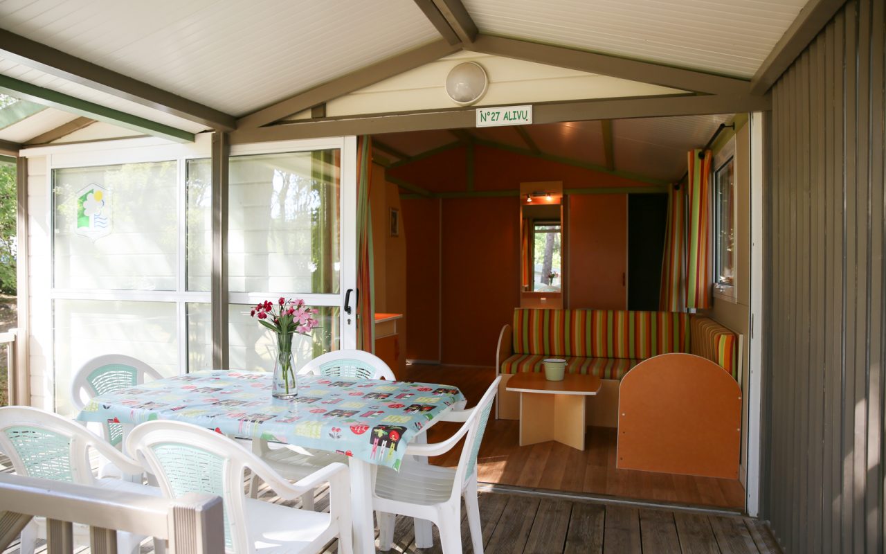 camping-arutoli-caravane-louer-portovecchio