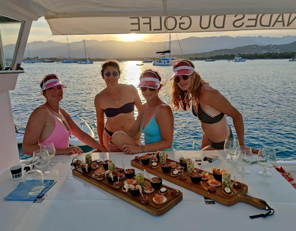 6-promenades-du-golfe-boire-un-verre-en-mer-insolite-porto-vecchio-corse
