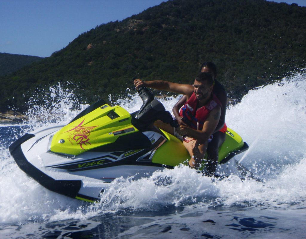 Sportliche Jetski-Wanderung