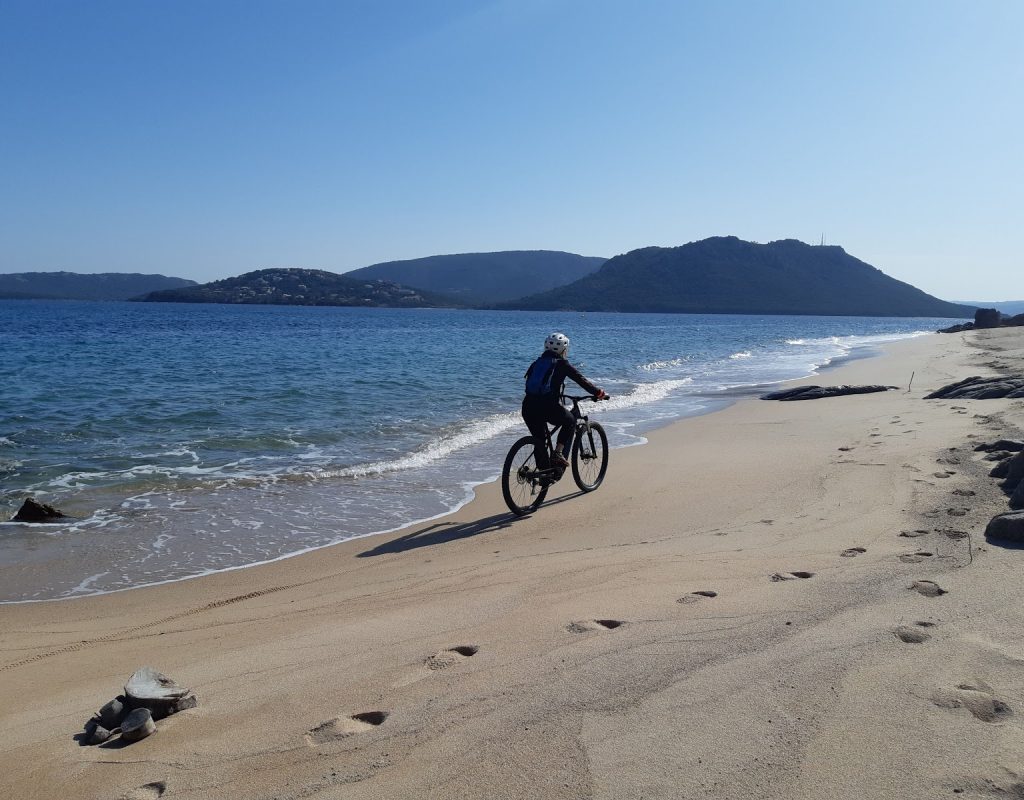 CORSICA E BICICLETTA