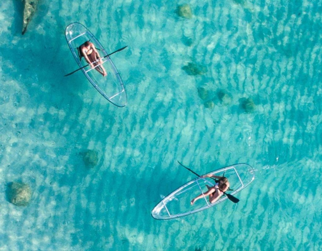 Kayak transparent