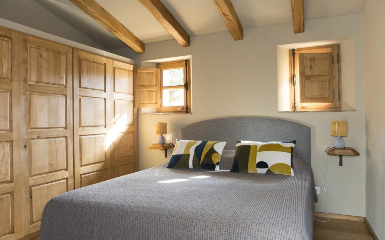 chambre double de la bergerie Val di Suaru