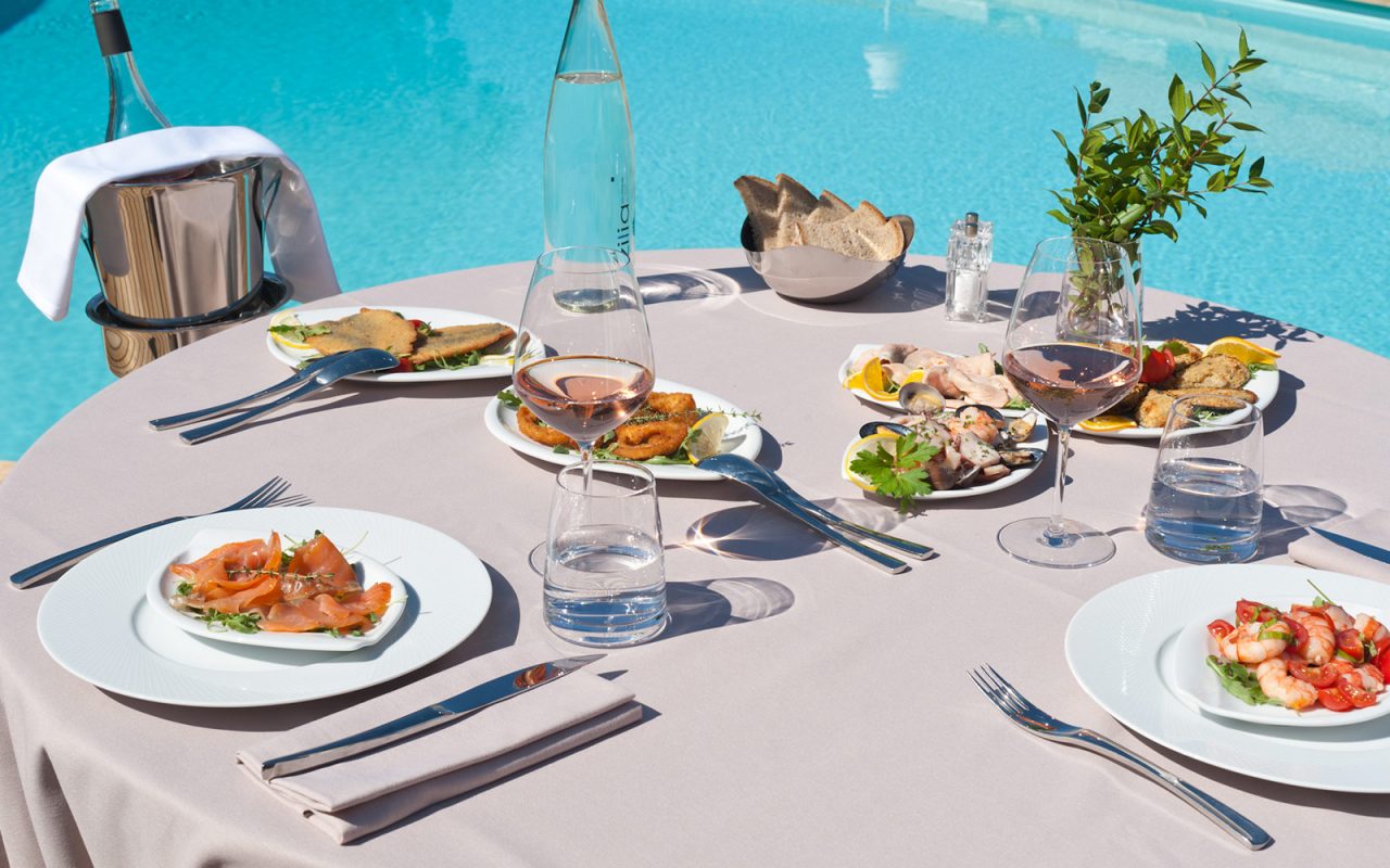 hotel-isulella-restaurant-porto-vecchio