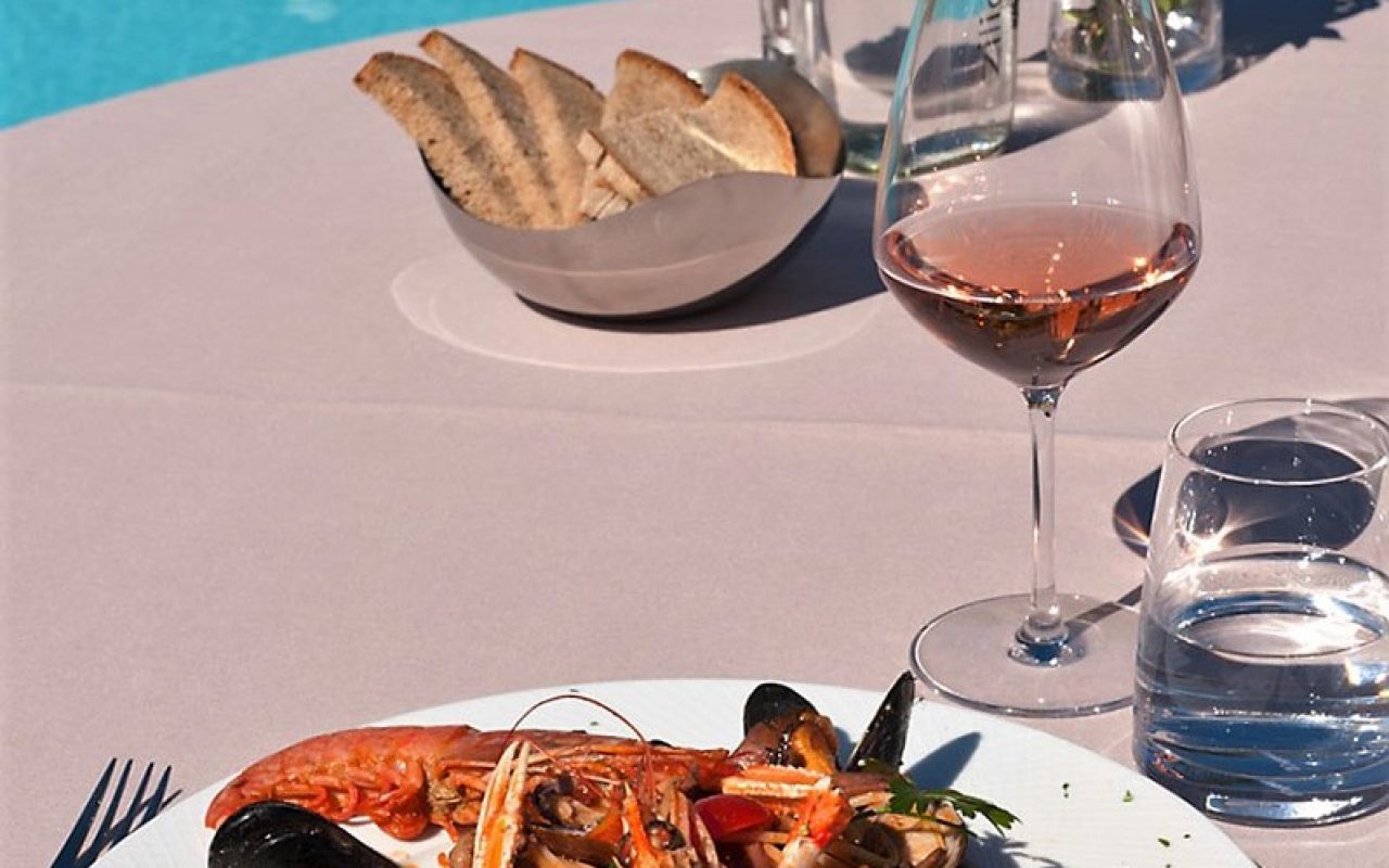 hotel-isulella-restaurant-corse