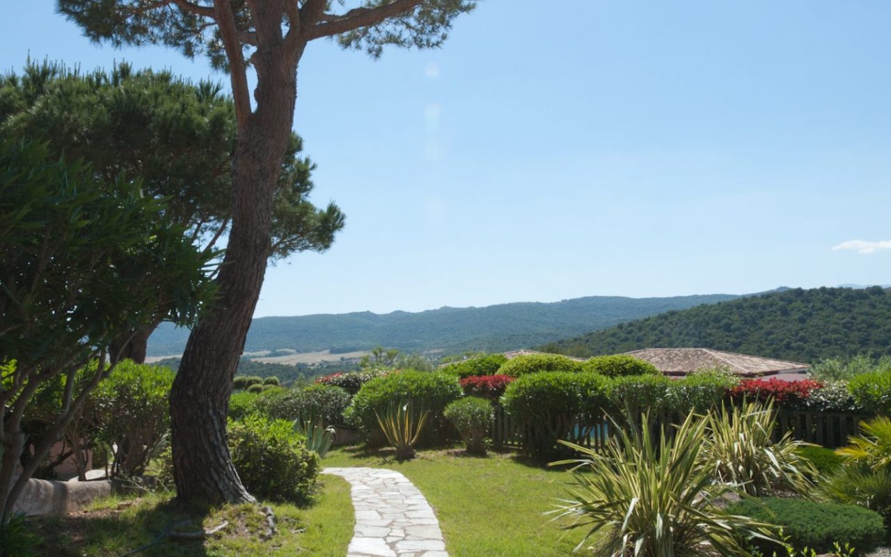 mariana di santa giulia residence piscine