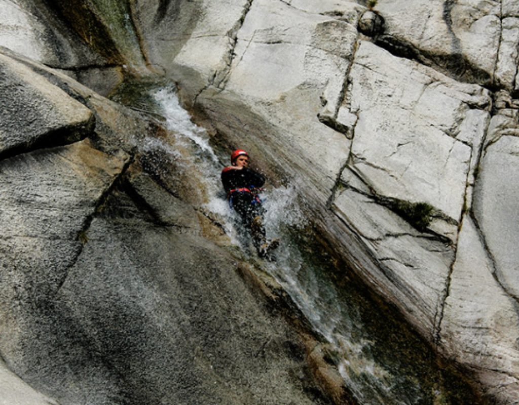 6 alpa corse canyoning