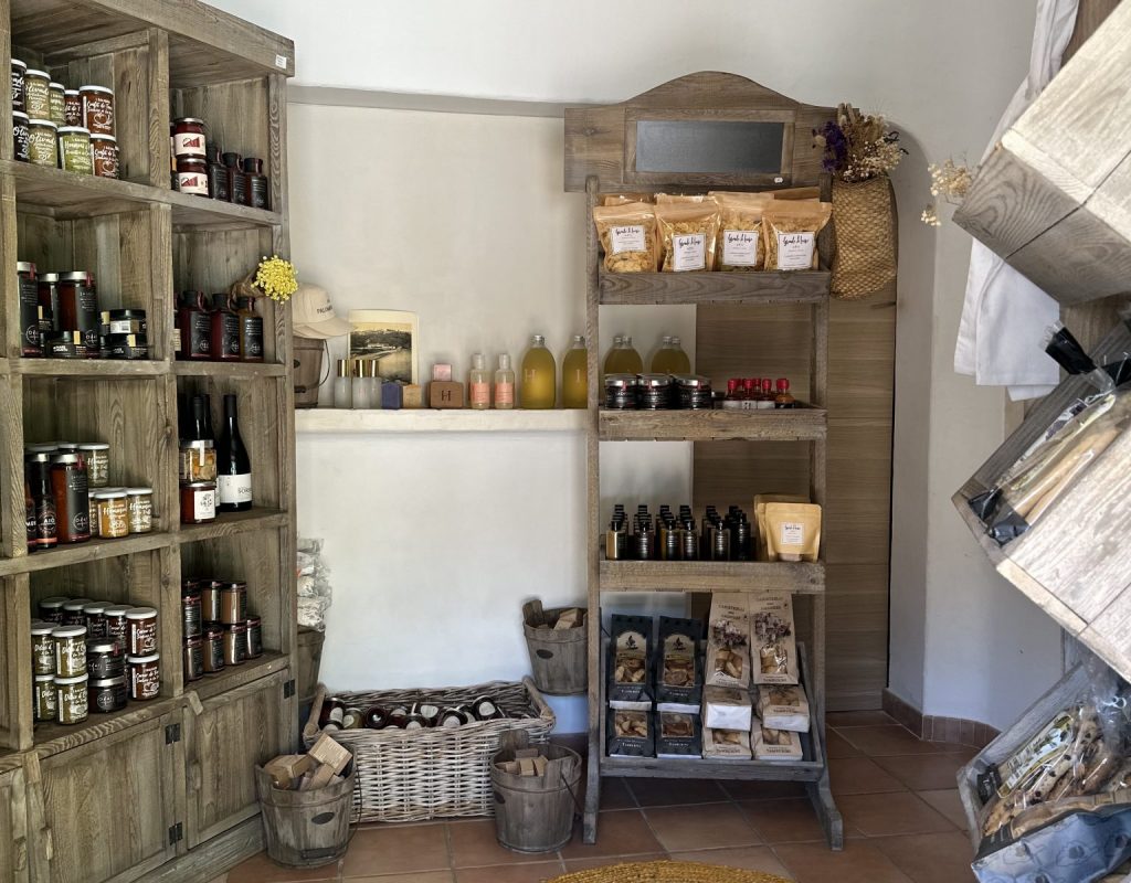 1-epicerie-hotel-palombaggia-porto-vecchio
