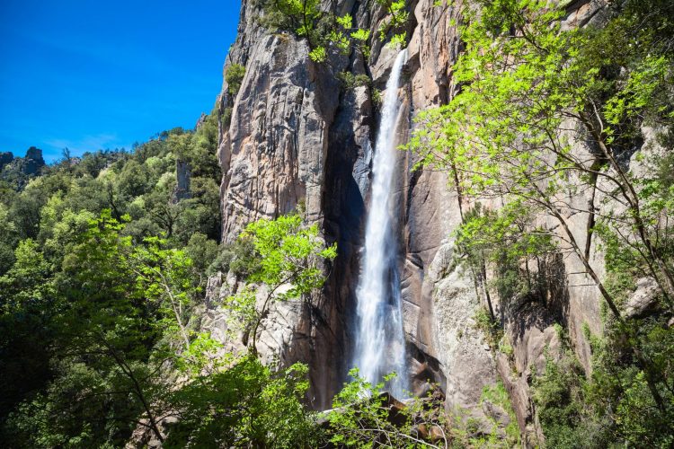 piscia di ghjaddu cascade porto vecchoi