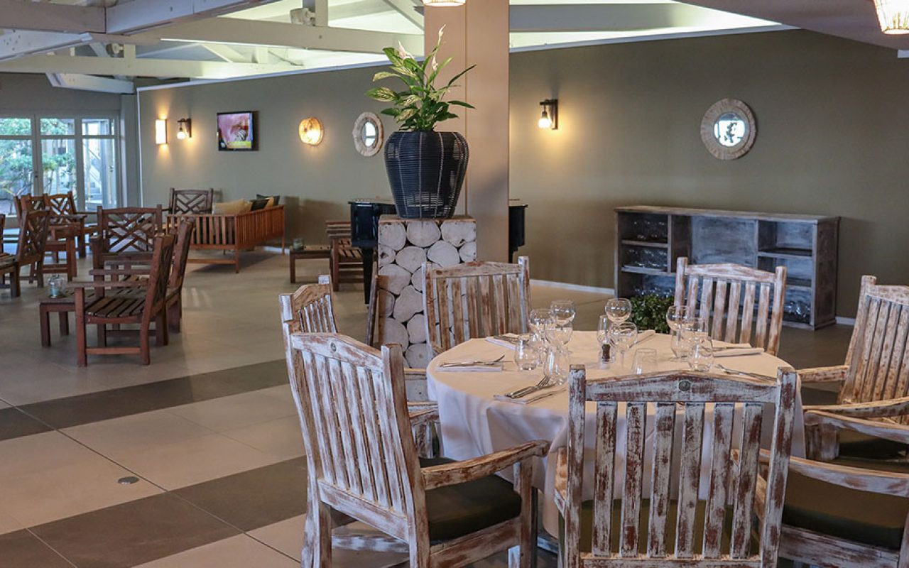 salle du restaurant de l'hôtel Moby Dick