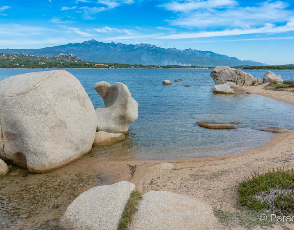 plage de figari 1