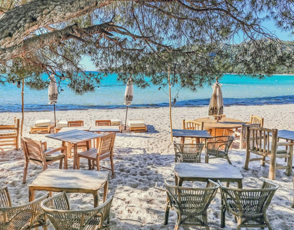 1 paradisula restaurant porto vecchio corse santa giulia