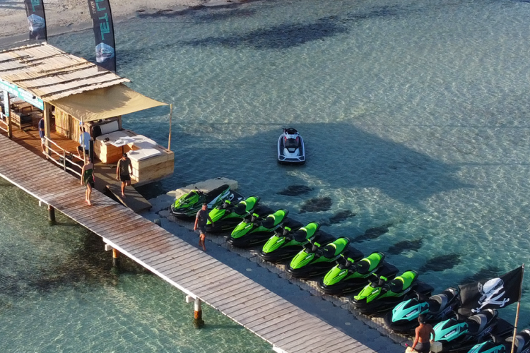 7-jet-loc-santa-giulia-porto-vecchio-corsica-jet-ski