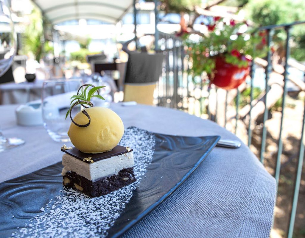 2-restaurant-dessert-roi-theodore-porto-vecchio-corse