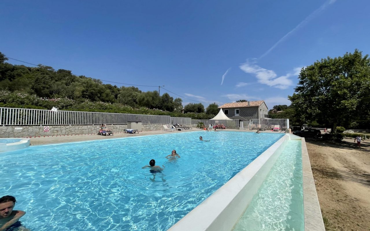 piscine du camping la Baie des Voiles