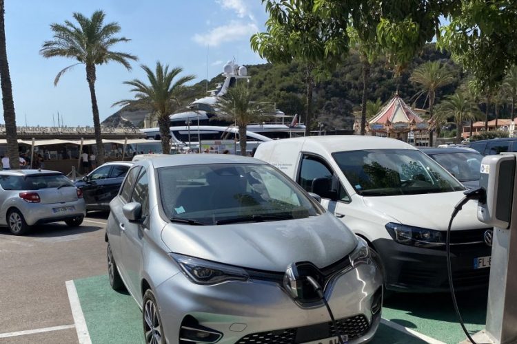 Bornes de recharge Parking miniute Chargecloud_Bonifacio