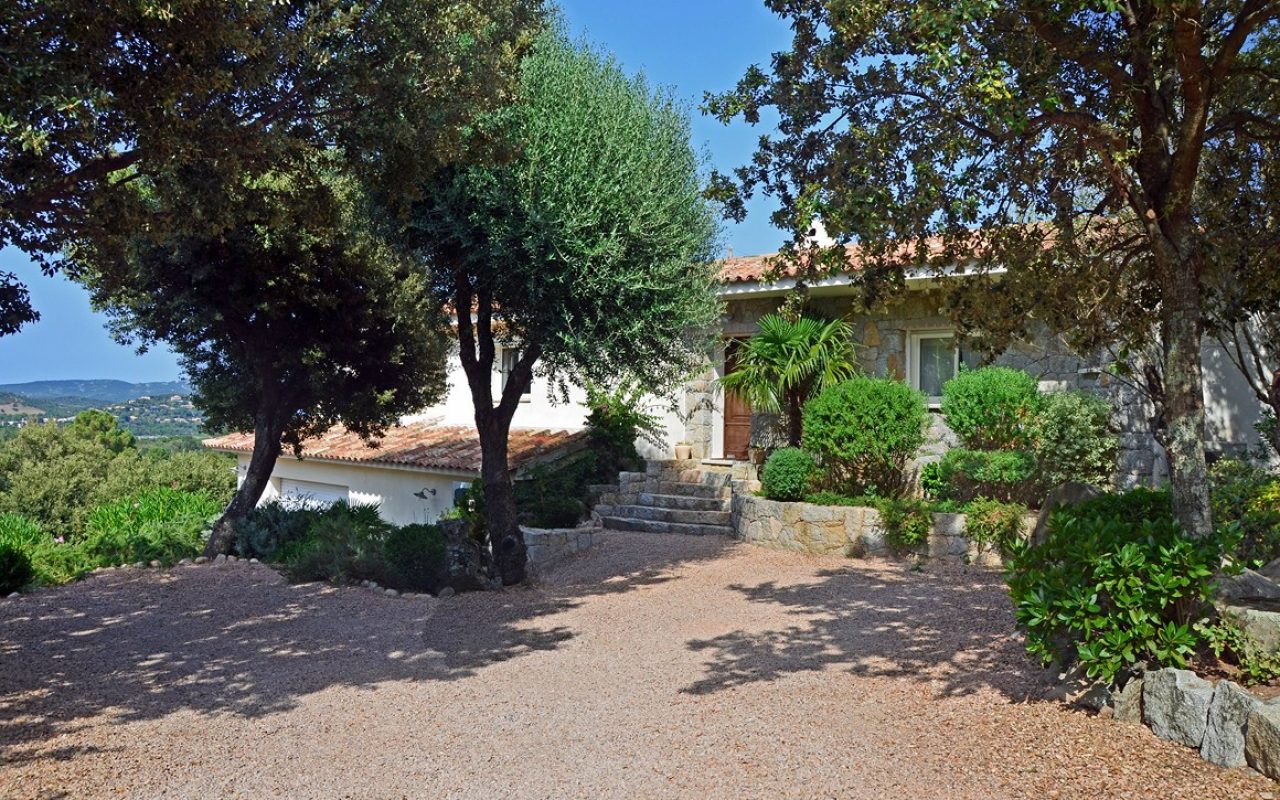villa-tiecula-piscine-vacances