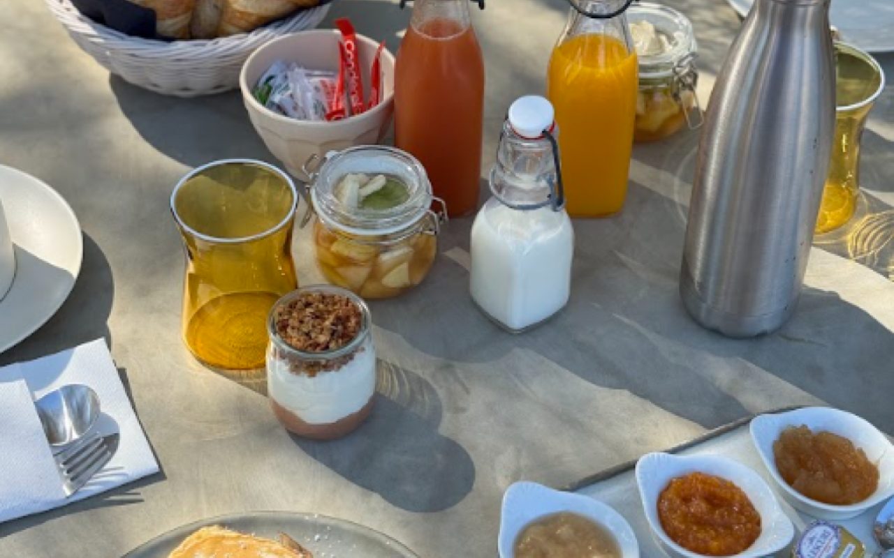 petit déjeuner à l'hôtel 4* Le Grécale à Pianottoli en Corse