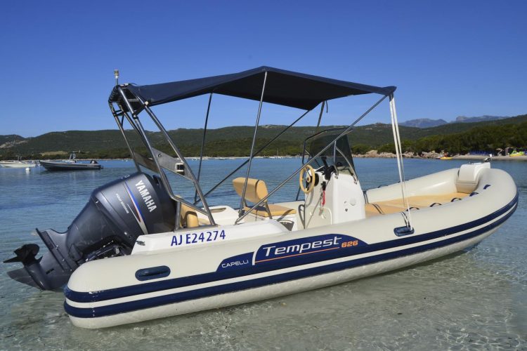 1-Mehrfachdienste-Freizeit-Bootsverleih-Korsika