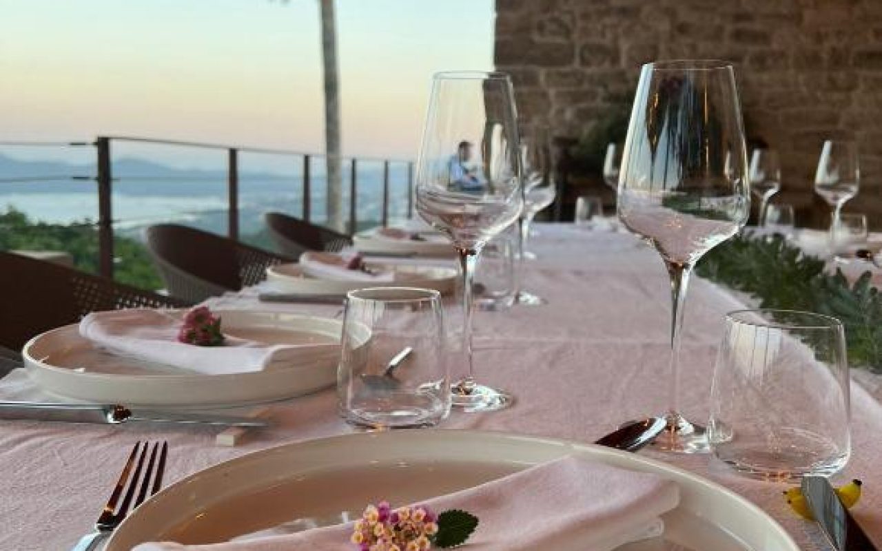 table d'hôte de la villa Arbousière à Porto Vecchio